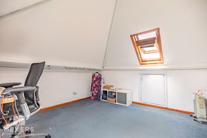 Photo 16- click for photo gallery